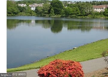 2nd image of 16 Martins Landing Ct