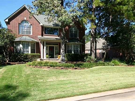 Beautifully Manicured Walkways Lead To This Gorgeous 2-Story Home That Was Built To Impress.
