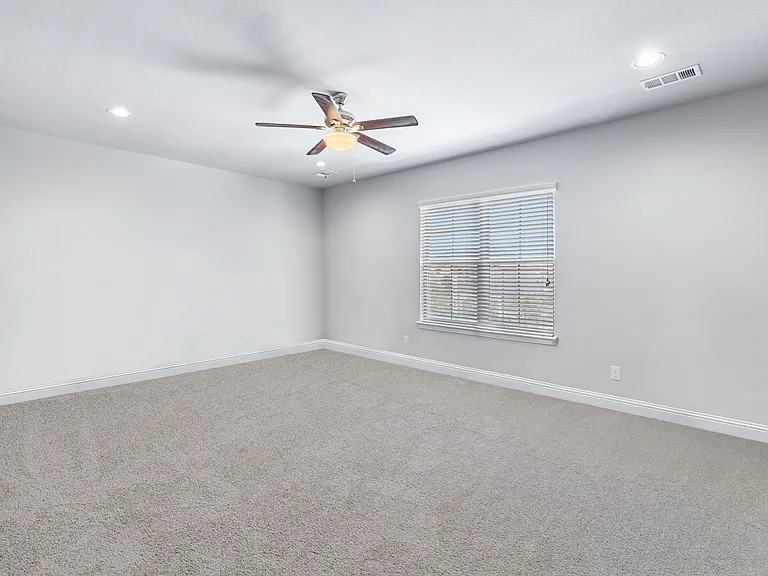 16613 Dry Creek Blvd — Photo 10