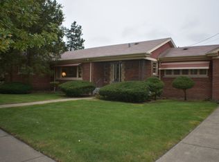 10656 S Whipple St, Chicago, IL