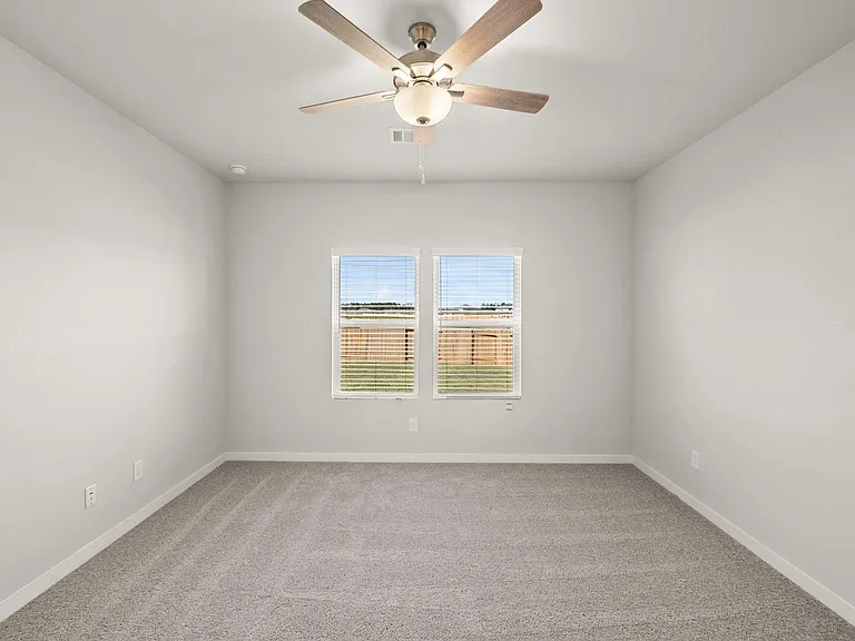 25192 Leather Leaf Ct — Photo 11