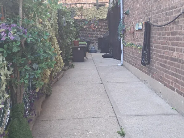 11 Mackay Place image 1 of 19