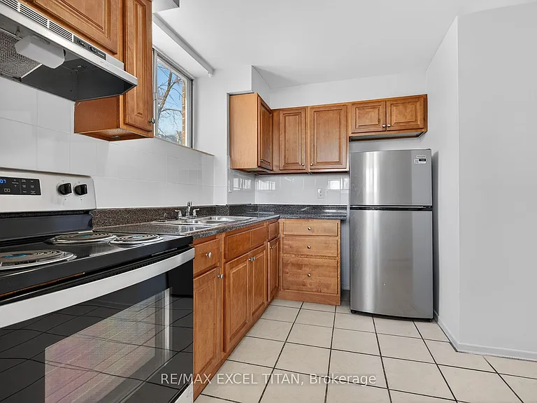 1042 Sheppard Ave W #G1 — Photo 10