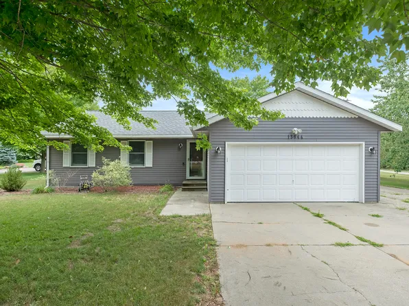 13644 152nd Ave, Grand Haven, MI 49417