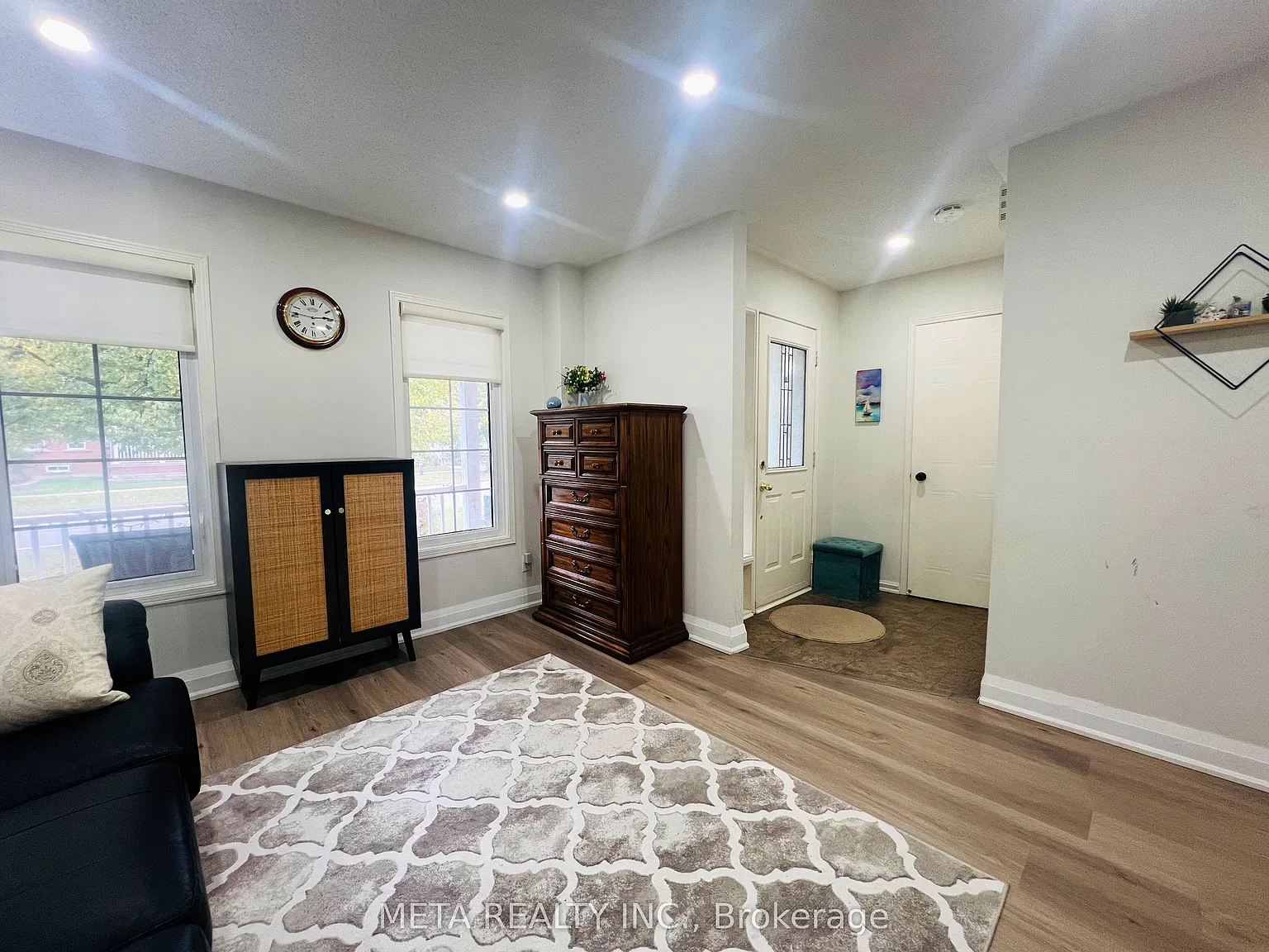3 bed, $3,100 — Photo 2