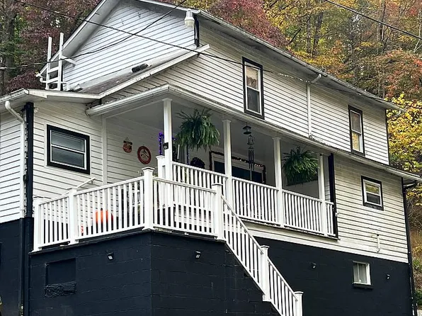 343 Hummingbird Ln, Dante, VA 24237