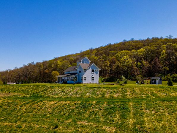 34 Knibloe Hill Rd, Sharon, CT 06069