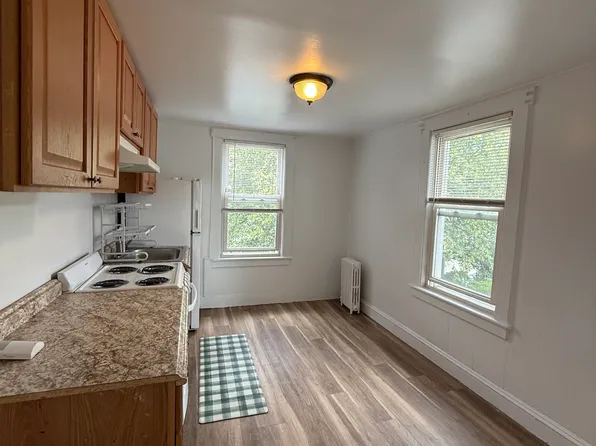 (undisclosed Address), New Hyde Park, NY 11040