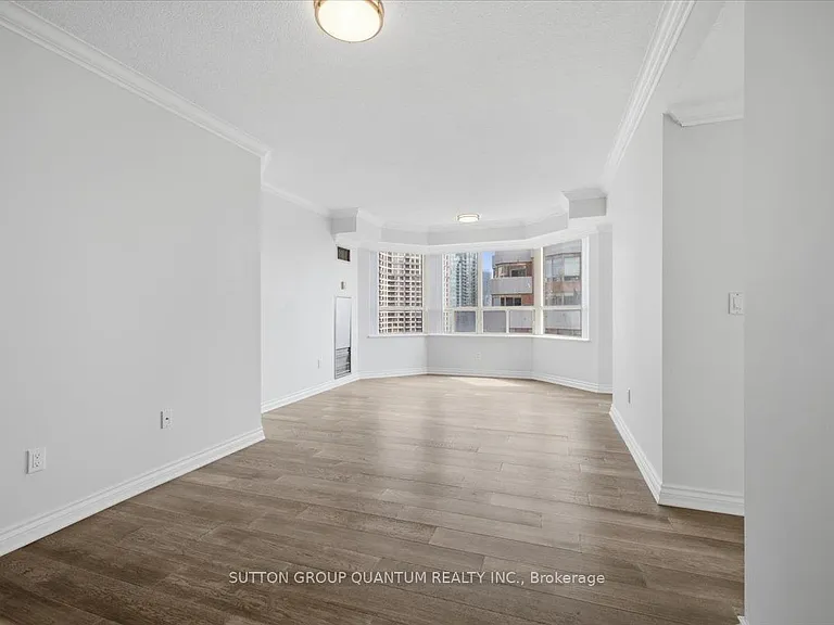 335 Webb Dr #Penthouse 106 — Photo 12