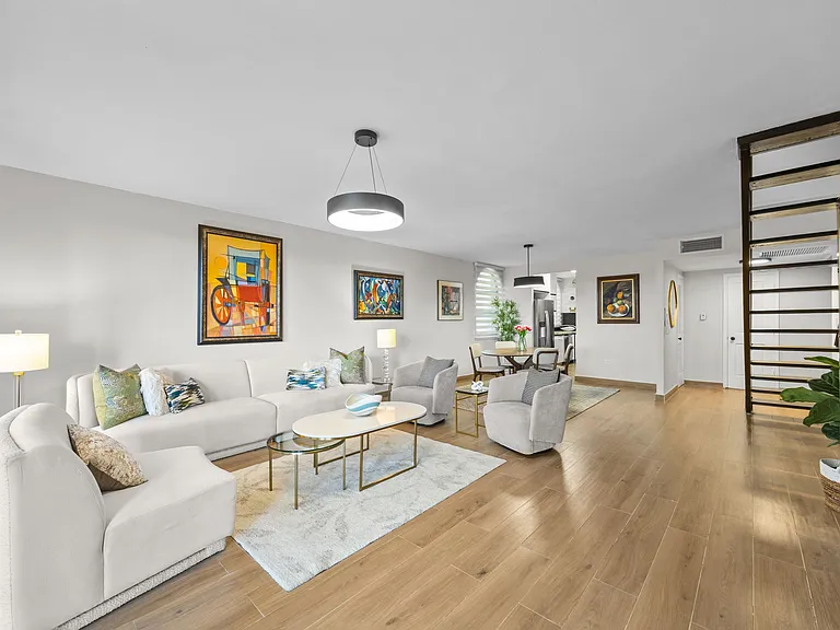 16 Carrian Ct #43 — Photo 4