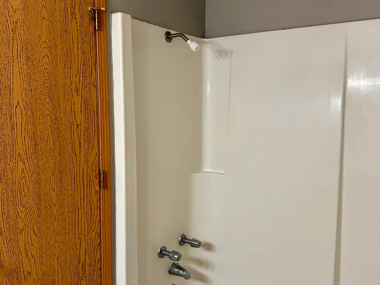331 S Lucas St #3 — Photo 8