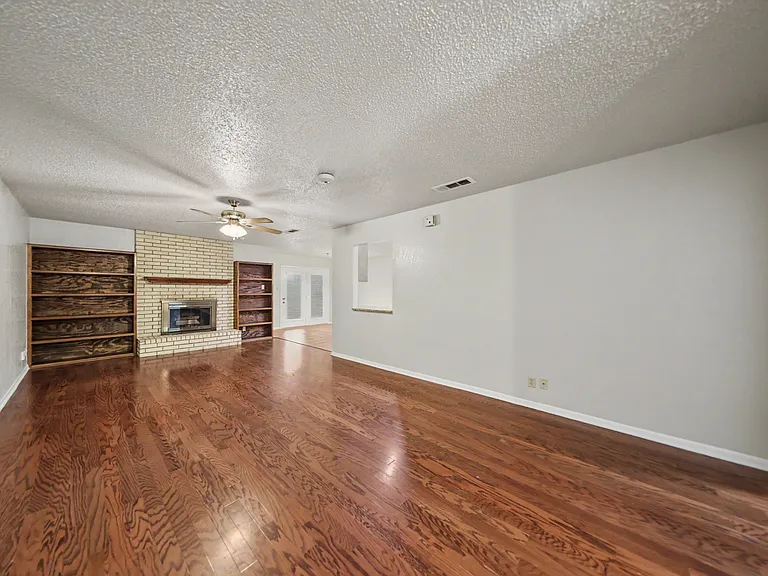 2433 Canyon Creek Dr — Photo 11