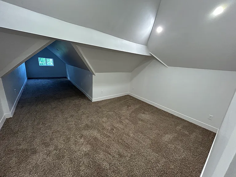238 Everett Ave — Photo 5