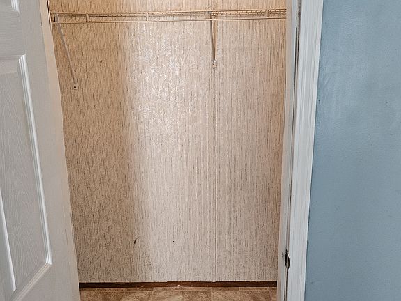 masterbedroom closet