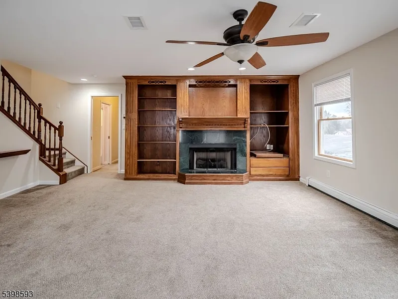 48A Unionville Ave #C