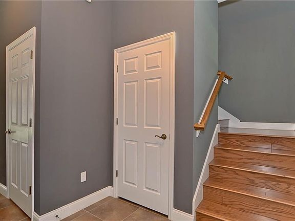 5th image of 3008 W Gray St