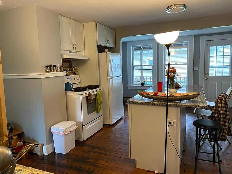 49 Walnut St #1 — Photo 3