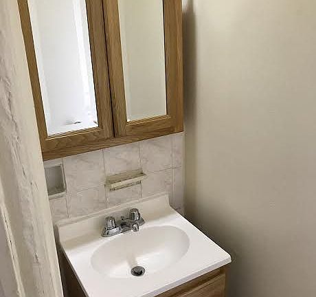 2nd image of 4514 39th Pl APT 1D