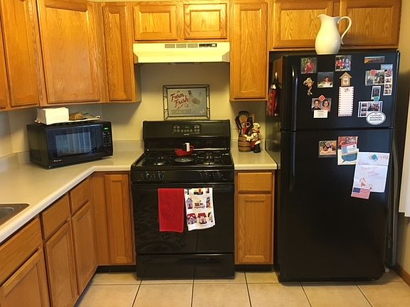 5th image of 1946 Heron Ave Unit B