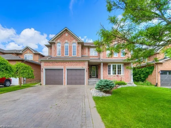 24 Canning Cres, Cambridge, ON N1T 1X2