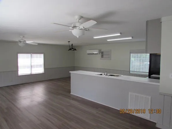 511 NW Avenue D, Carrabelle, FL 32322