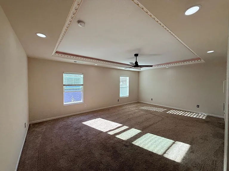 532 Ruths Dr — Photo 14