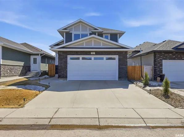 351 Kolynchuk MANOR, Saskatoon, SK S7T 0W3