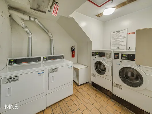 Rented by MNS | media 9