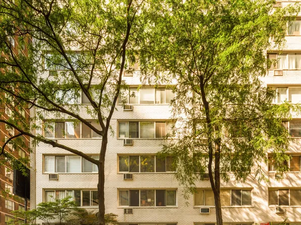 240 East 55th Street PHA image 11 of 11