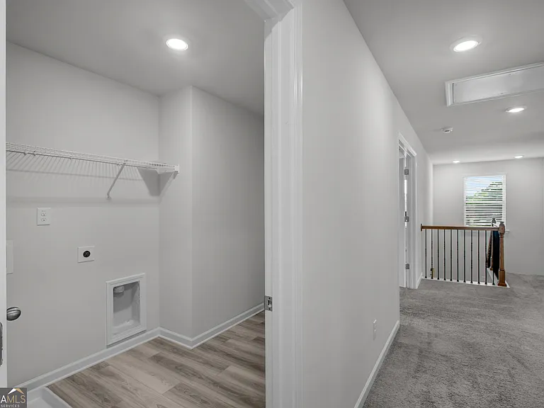 2000 Carolyn Dixon Way — Photo 43
