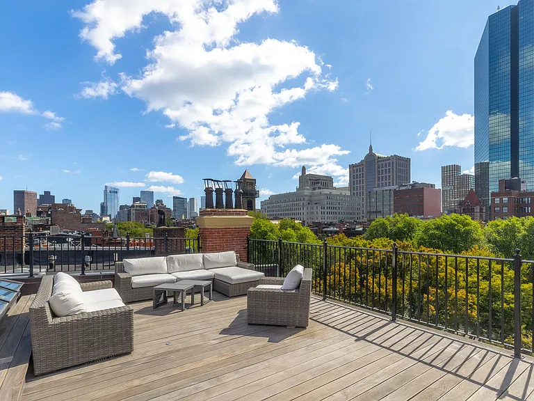 135 Commonwealth Ave #Penthouse 7/8 — Photo 36