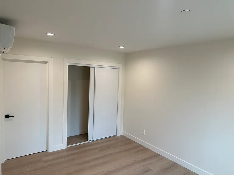 20340 Schoenborn St — Photo 12