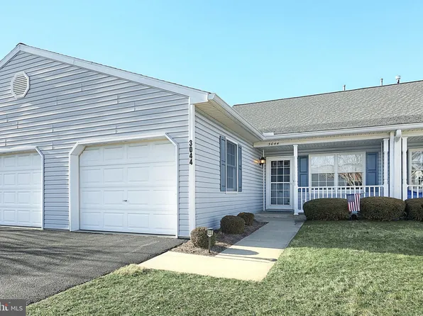 3044 Lakefield Rd, York, PA 17402
