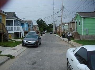 2nd image of 1301 Ferry Pl