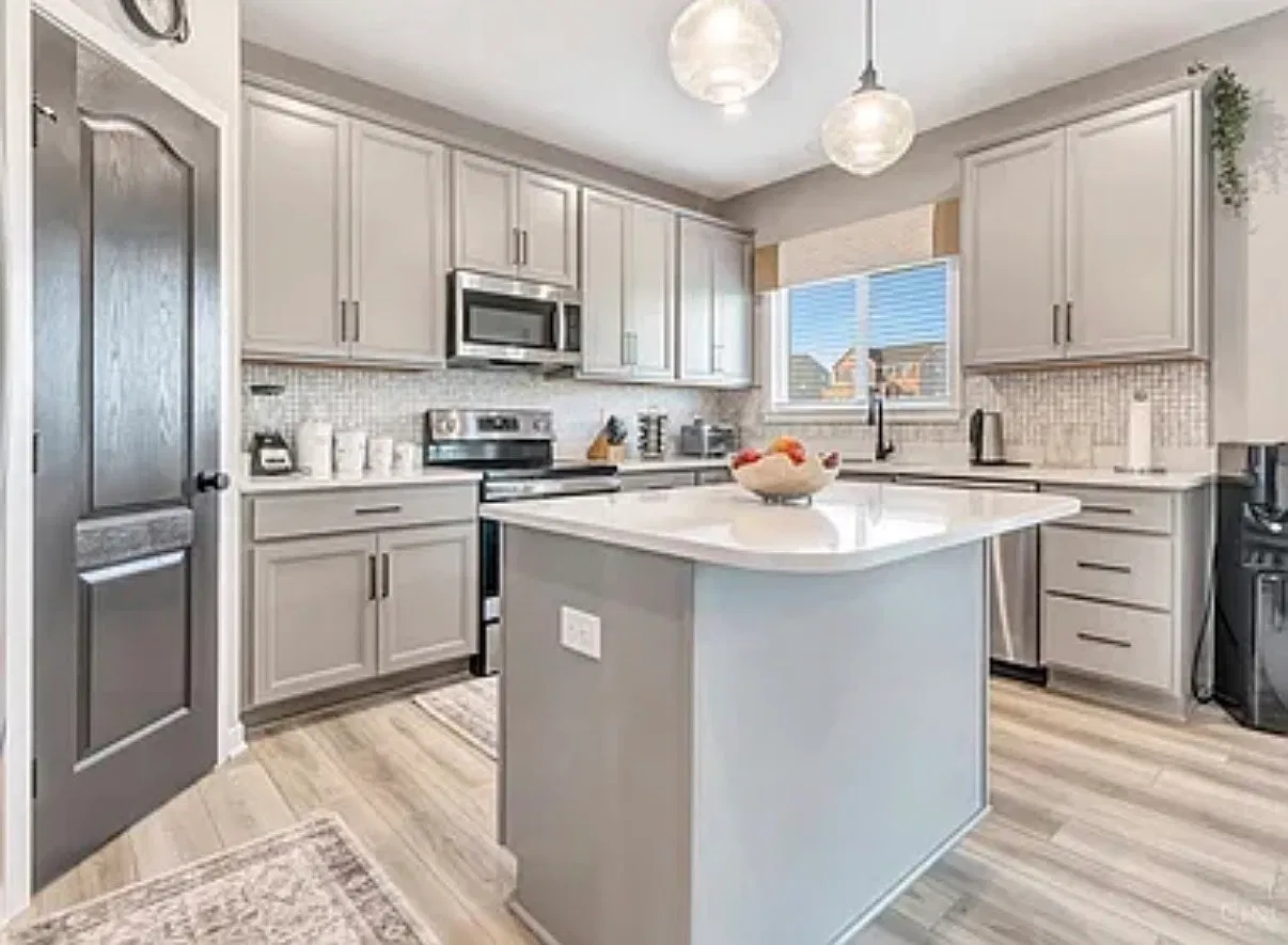 5817 Montrose Ct — Photo 3