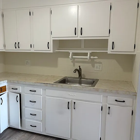 685 Moody St #11 — Photo 2