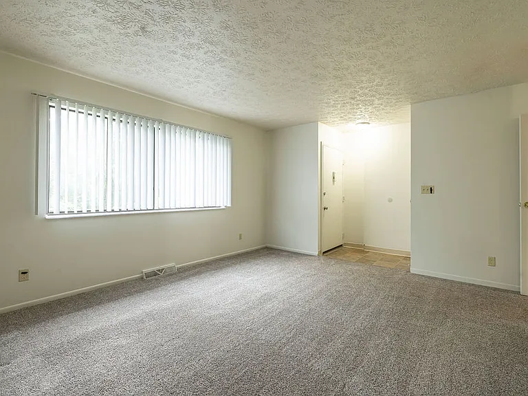 Woodside Terrace Apartments — Photo 33