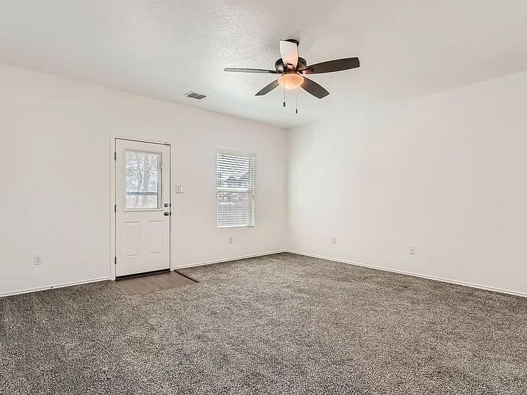 15111 Pandion Dr — Photo 6