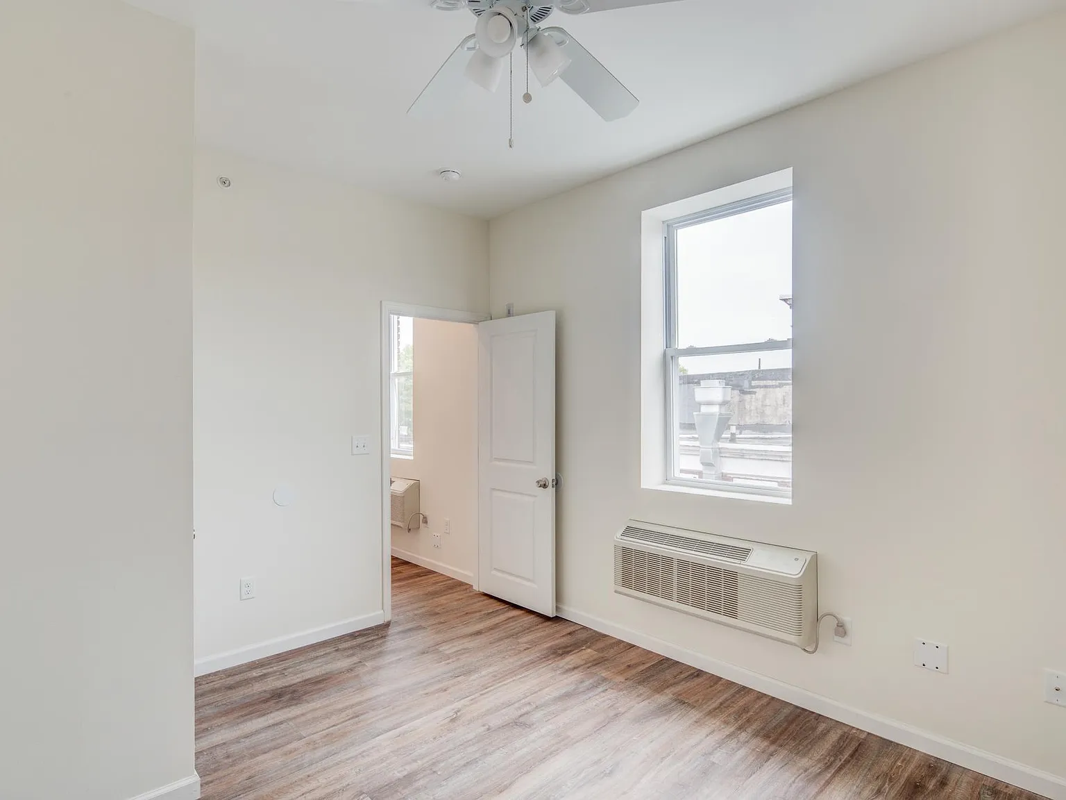 1 bed, 600 sqft, $1,100 — Photo 4