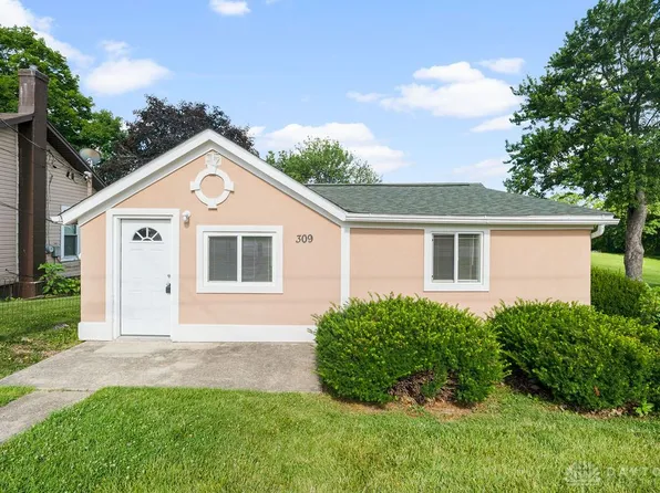 309 N Gebhart Church Rd, Miamisburg, OH 45342