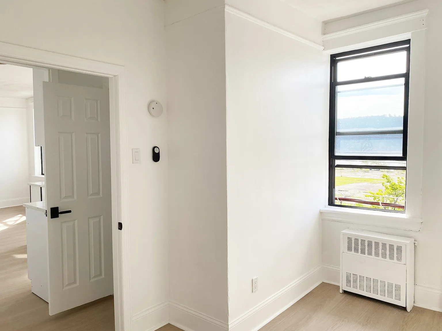 103 Southside Ave — Photo 4
