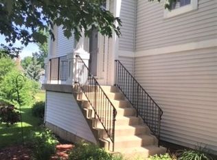 910 Ainsley Dr #910, West Chicago, IL