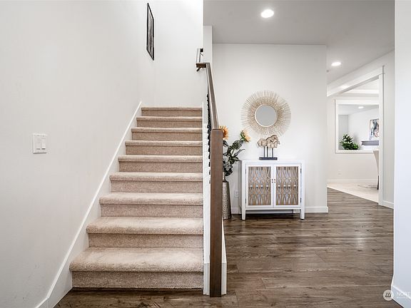 3rd image of 22621 84th Avenue W