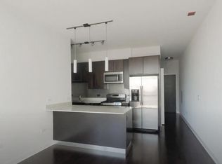 400 W Erie St #1003, Chicago, IL 60654