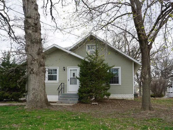 708 17th Ave, Eldora, IA 50627