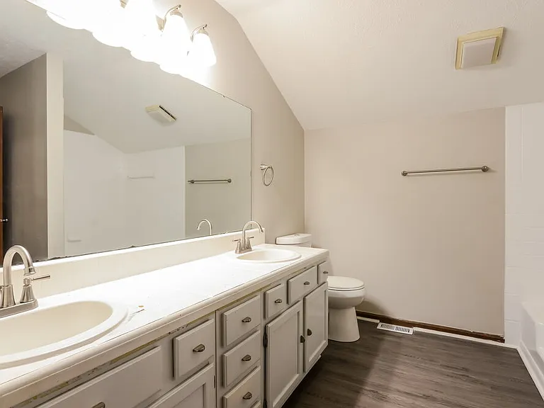 1804 Shorter Ct — Photo 15