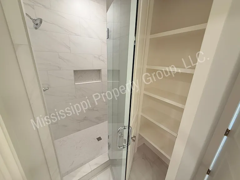 611 Miramar Ln — Photo 15