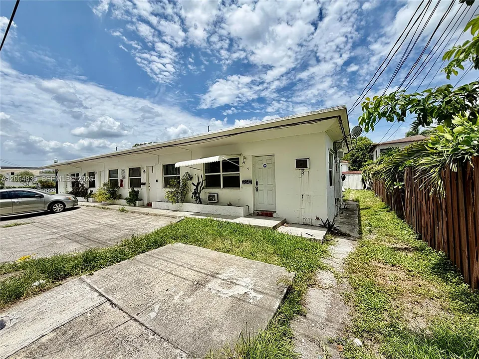 2041 Jackson St #4