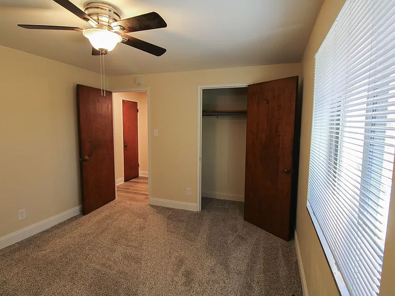 25 Lincoln Ave — Photo 9