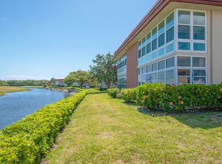 74 Royal Oak Ct APT 206, Vero Beach, FL 32962